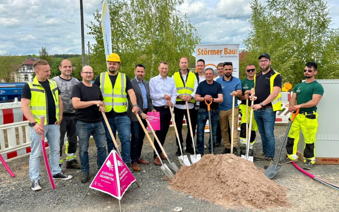 Spatenstich für den Glasfaser-Ausbau in Vacha