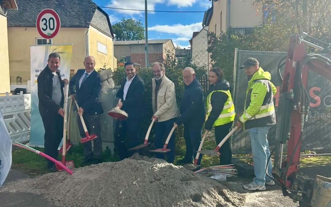 Spatenstich für den geförderten Glasfaser-Ausbau in Heidenrod, Bad Schwalbach, Aarbergen und Hohenstein