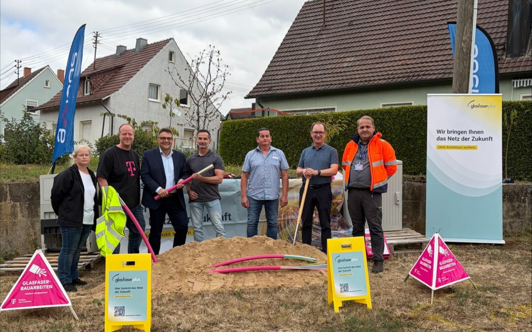 Spatenstich für den geförderten Glasfaser-Ausbau in Aub