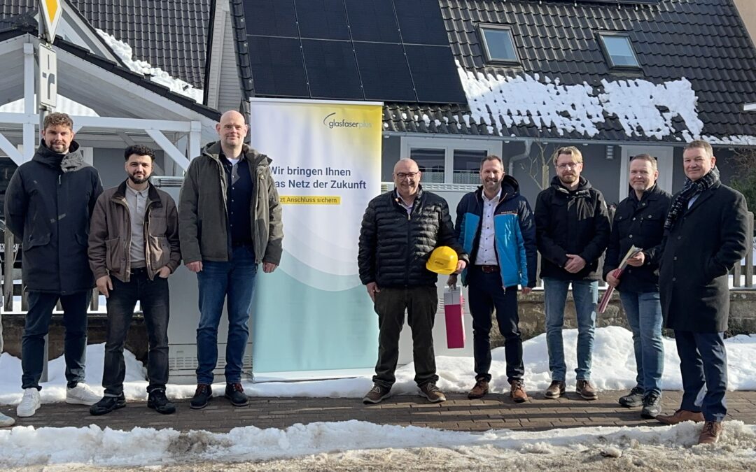 Premiere in Heuthen: GlasfaserPlus bringt erste Kundinnen und Kunden auf  Gigabit-Geschwindigkeit