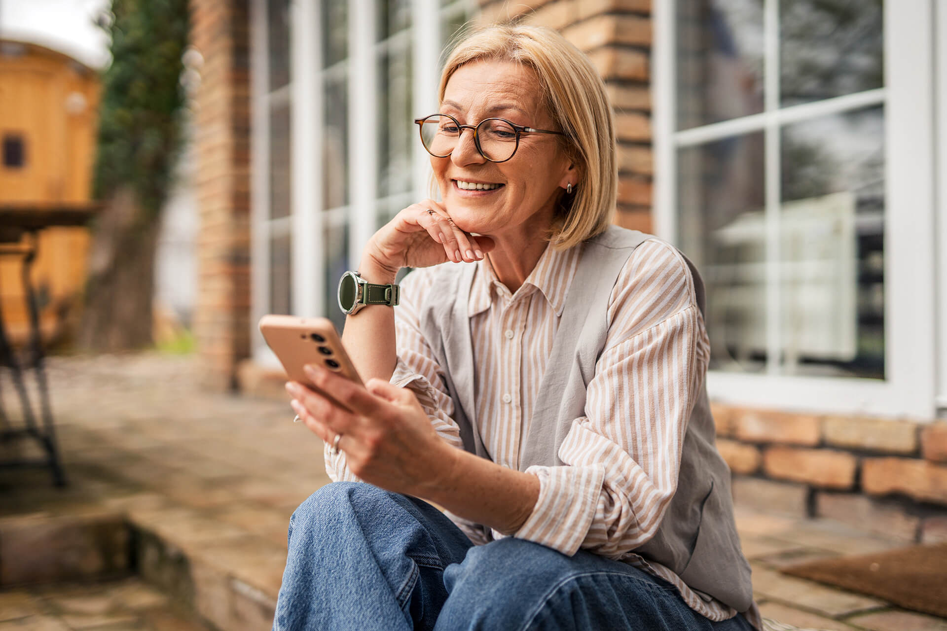 Nutzer Smartphone Oma Nutzer Smartphone Oma