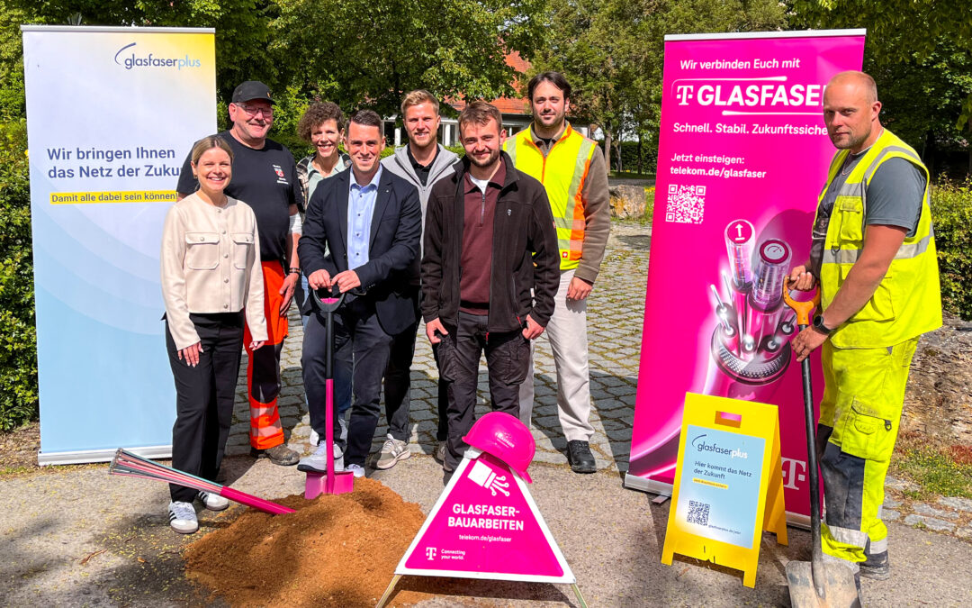 Spatenstich für den Glasfaser-Ausbau in Obernzenn