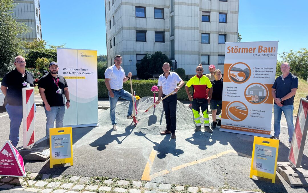 Spatenstich für den Glasfaser-Ausbau in Gefrees