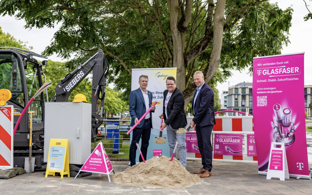 Spatenstich für den Glasfaser-Ausbau in Kleve