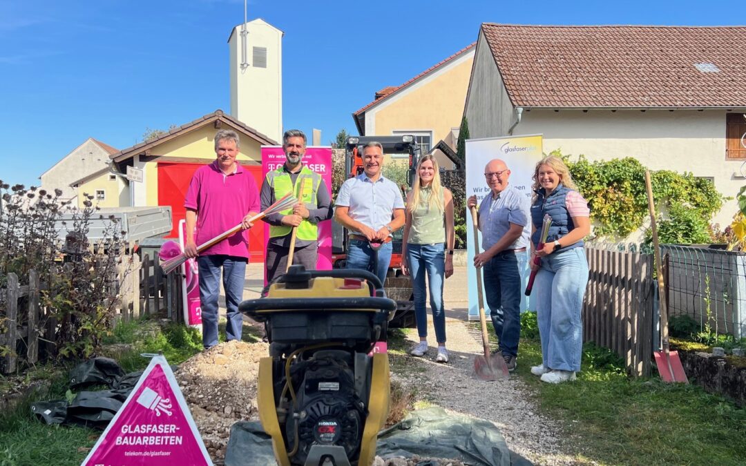 Spatenstich für den geförderten Glasfaser-Ausbau in Pappenheim