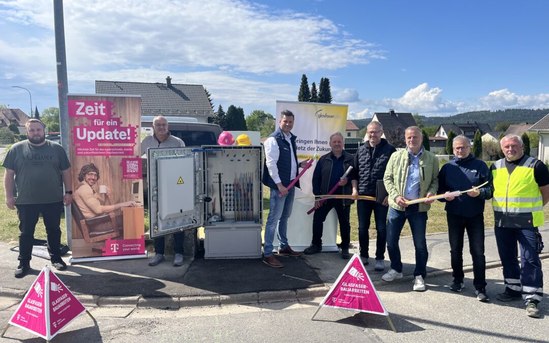 Spatenstich für den geförderten Glasfaser-Ausbau in Brand