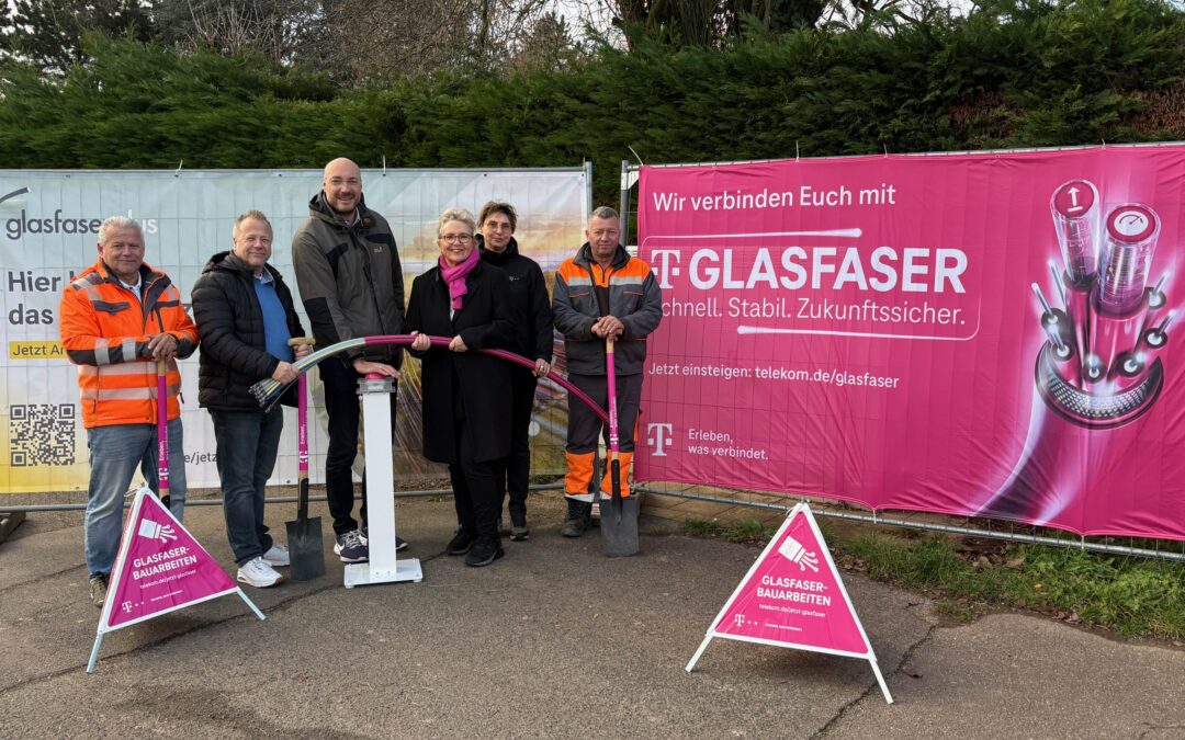 Spatenstich für den Glasfaserausbau in Nörvenich