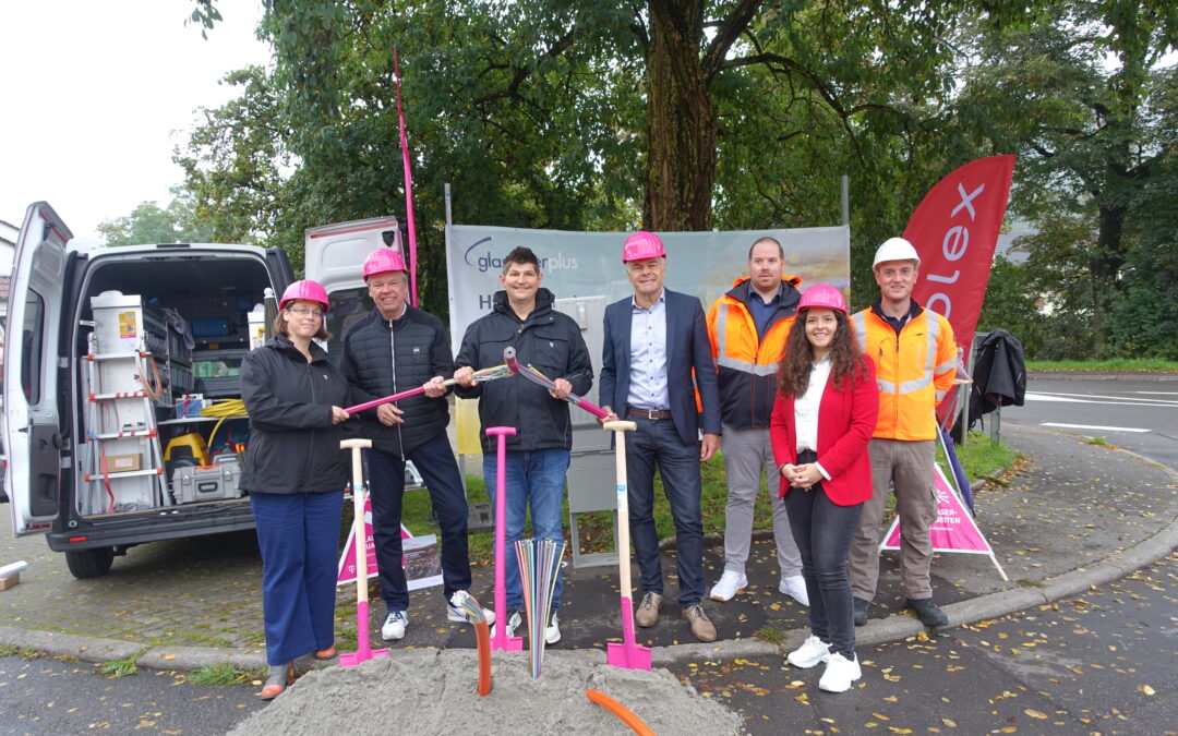 Spatenstich für den Glasfaserausbau in Sulz am Neckar