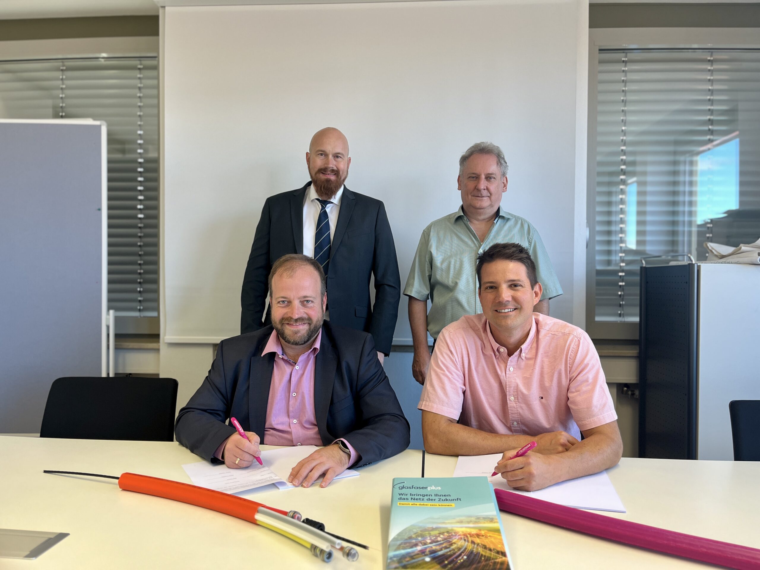 Urspringen_Vertragszeichnung_Telekom